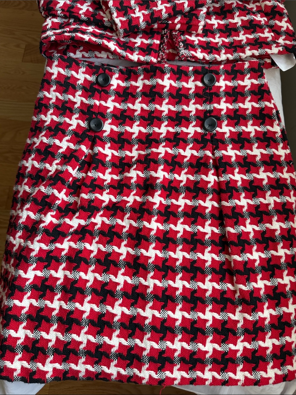 Rinascimento Red, Black & White Textured Houndstooth Top - Picture 4 of 9